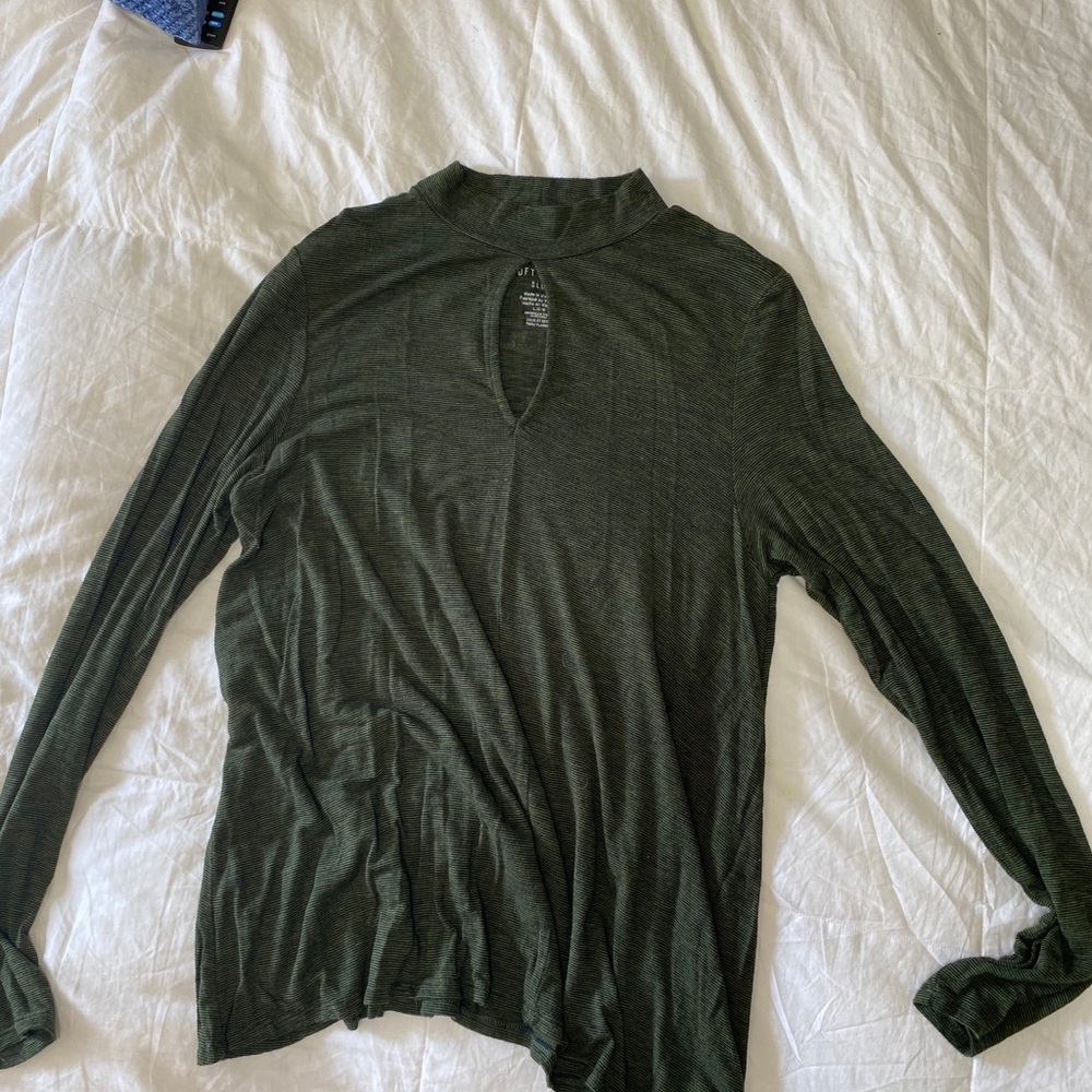 High neck sweater
